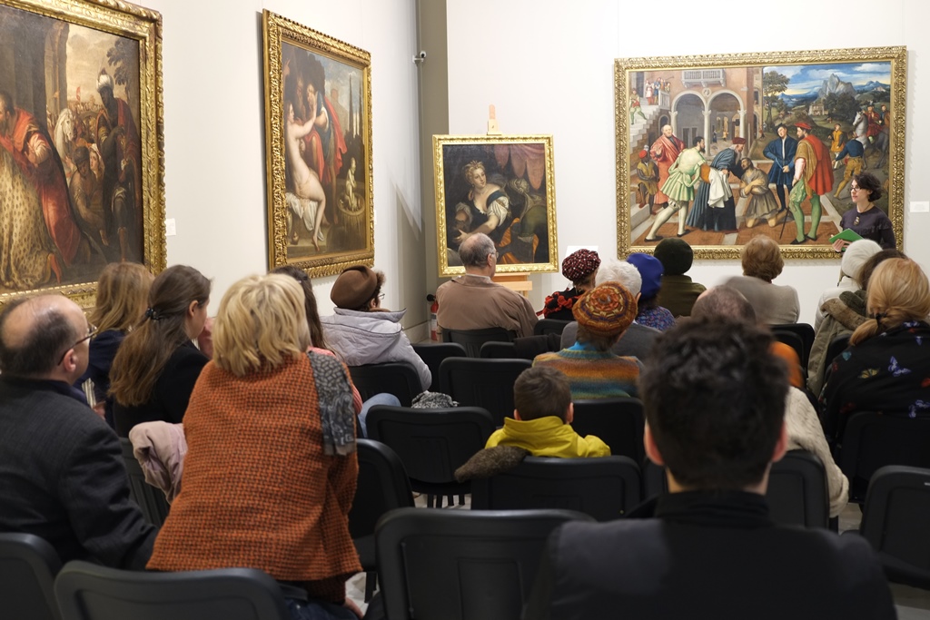 Un ceas pentru artă